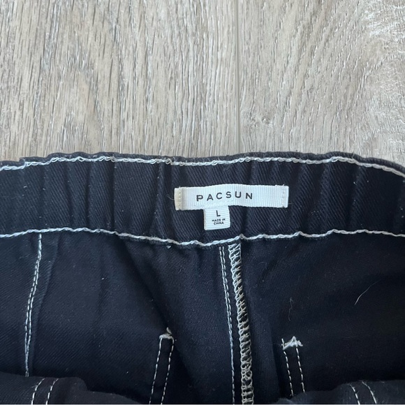 PacSun Black Women's Shorts - Picture 2 of 5